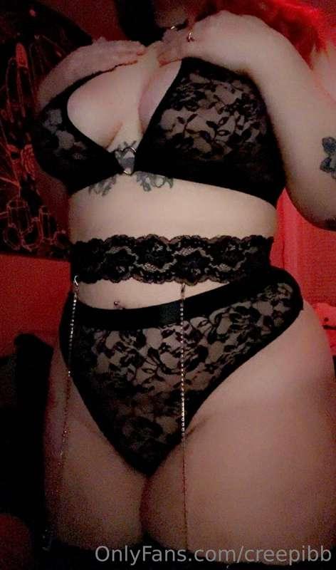 🖤 She’s bold ❤️