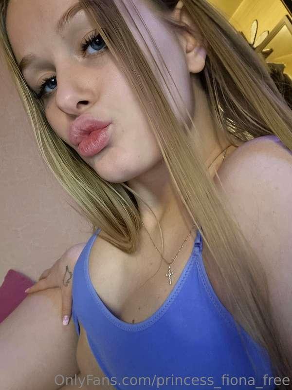 ## The first thing I do when I wake up is text you 🥰💖