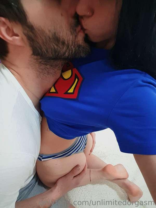 Hi guys, we're finally back... Hotter than before!😈

Too tim..