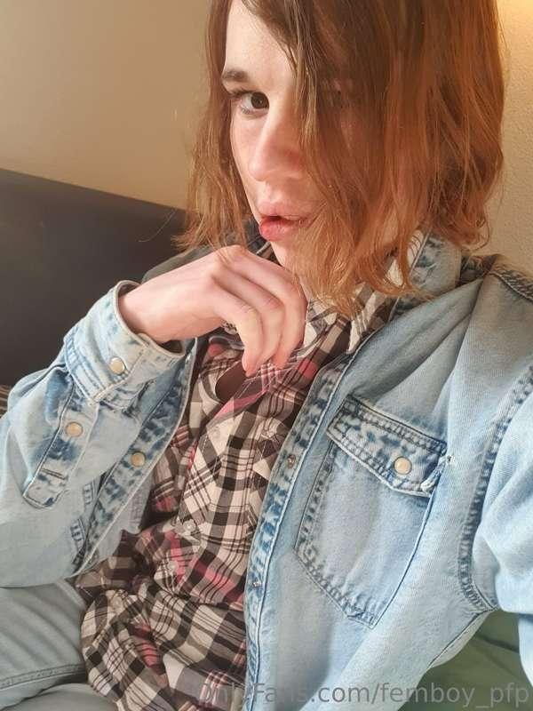 I was feeling really pretty in the sunlight, hope my neighbo..
