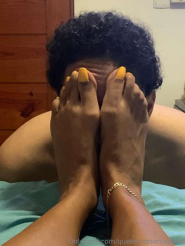 queenyesseniasfeet image #2