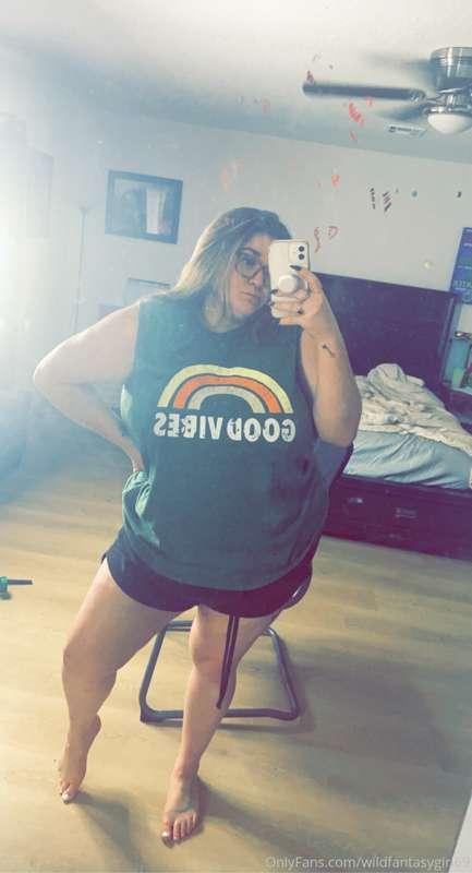 Thick thighs save lives 😬😬🤤