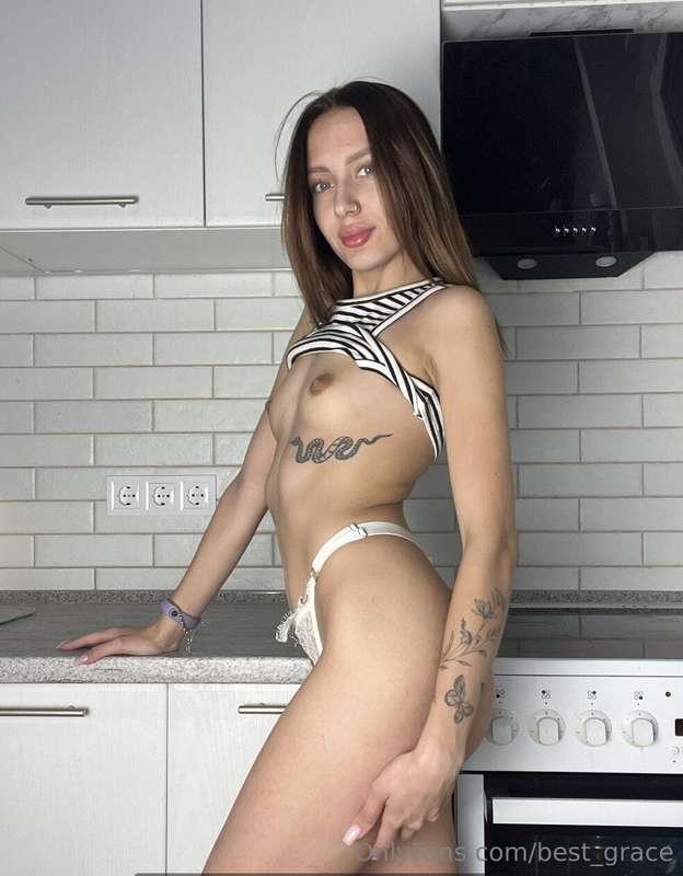 Don't miss 👉 @lily_sweety1 💓My bestfriend loves to watch men..