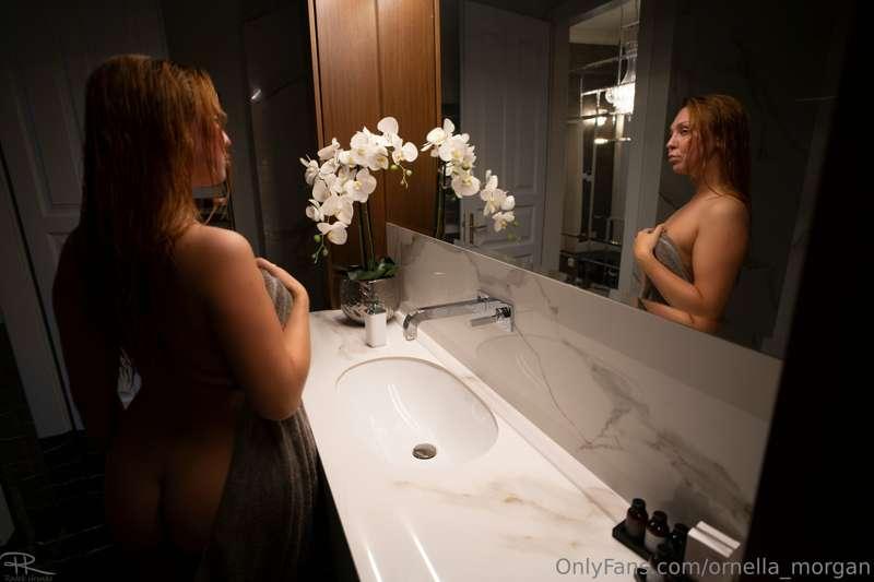 Dvojitý potěšení? Chceš mě dvakrát? 😈

Double pleasure? Do y..