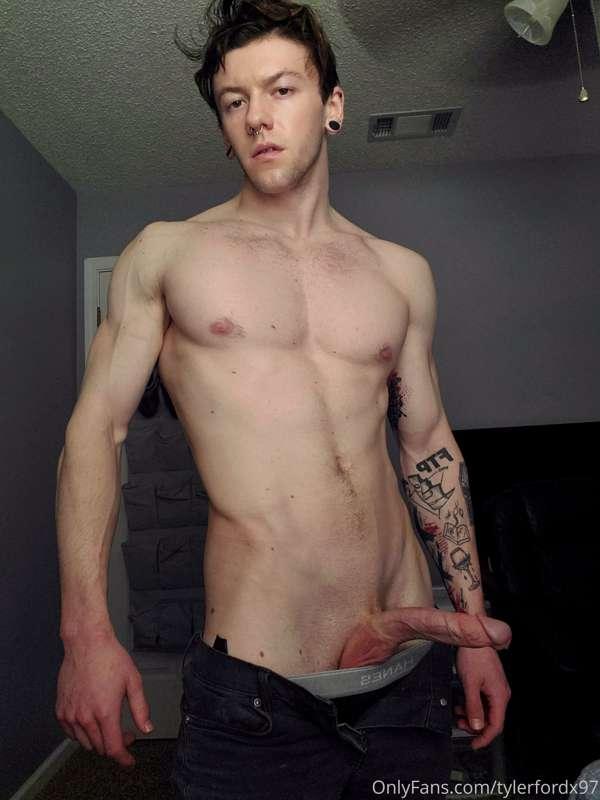 Fuck me goodnight.. Maybe cuddle too??