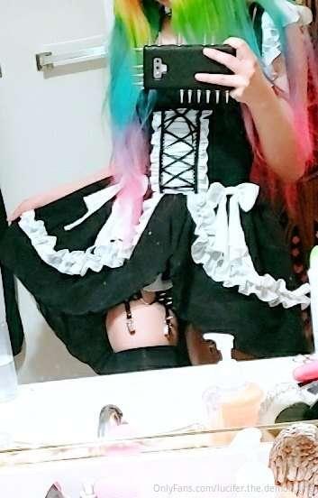 I'm a bad maid 😔 I don't like to clean~ should I be punished..