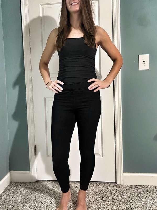 I love this tight all black outfit…hopefully you do too😉😘