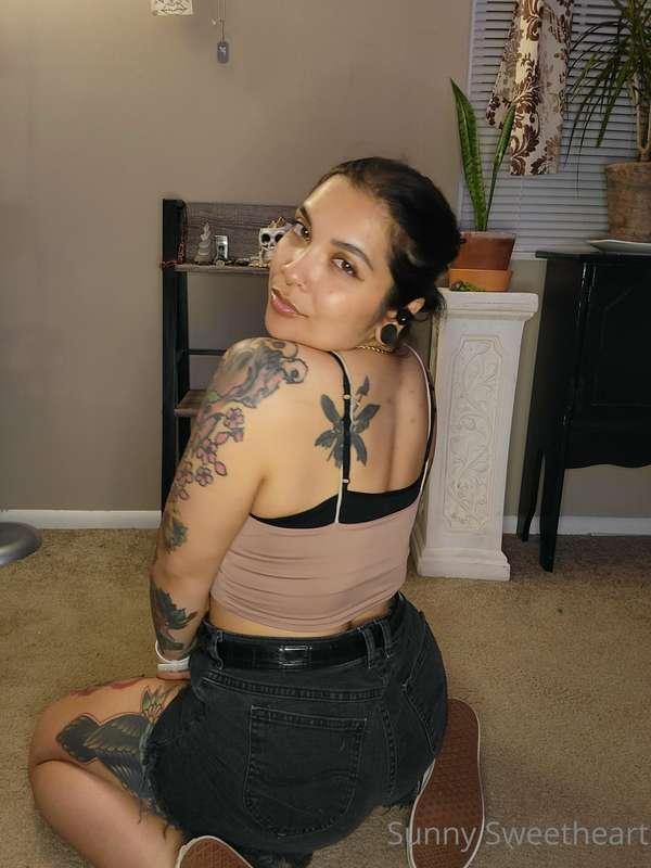 Looking a like a skater Bratz Doll
Happy Sunday Ya’ll 
Here'..