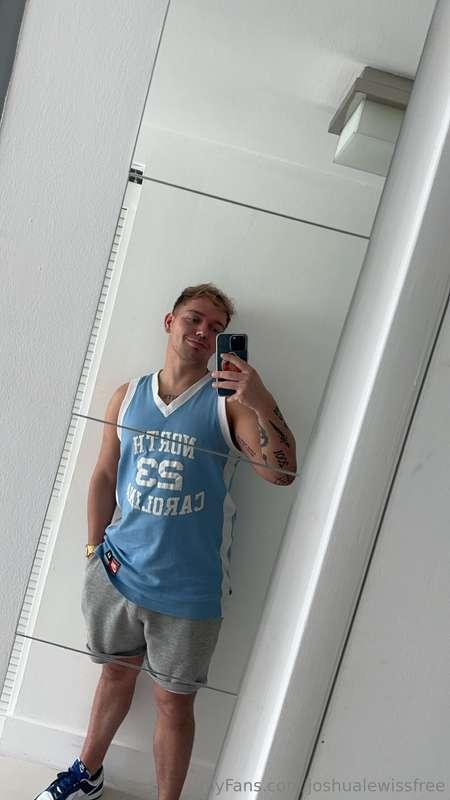 Heading to the beach 👀 Should I go ***SKINNY DIPPING*** 😈
