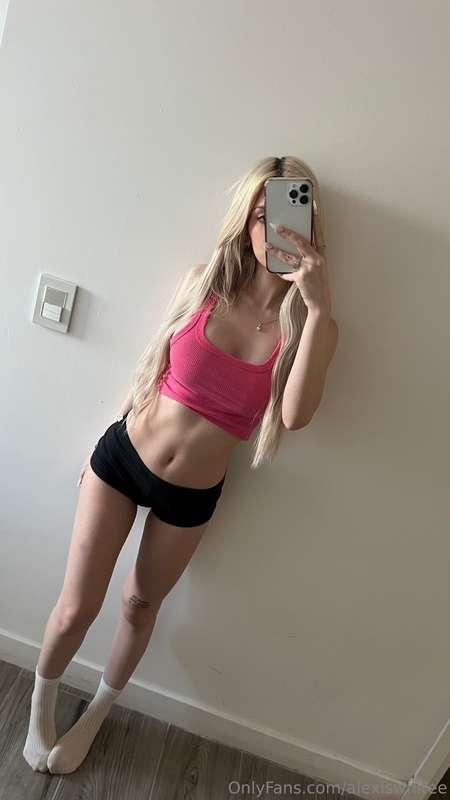 Come and let's see who dominates the game 😏 I'm naughty🔥