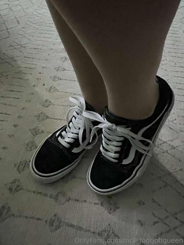 mrs_footjobqueen image #11