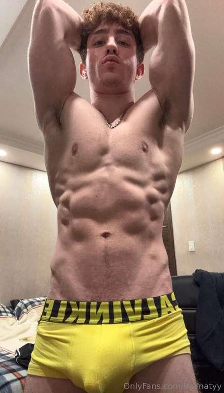 Kiss me from bottom to top 😈🍆