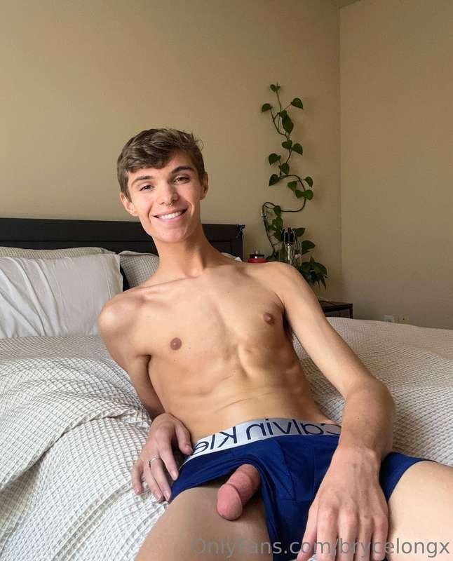 Come take off my underwear and show me a good time