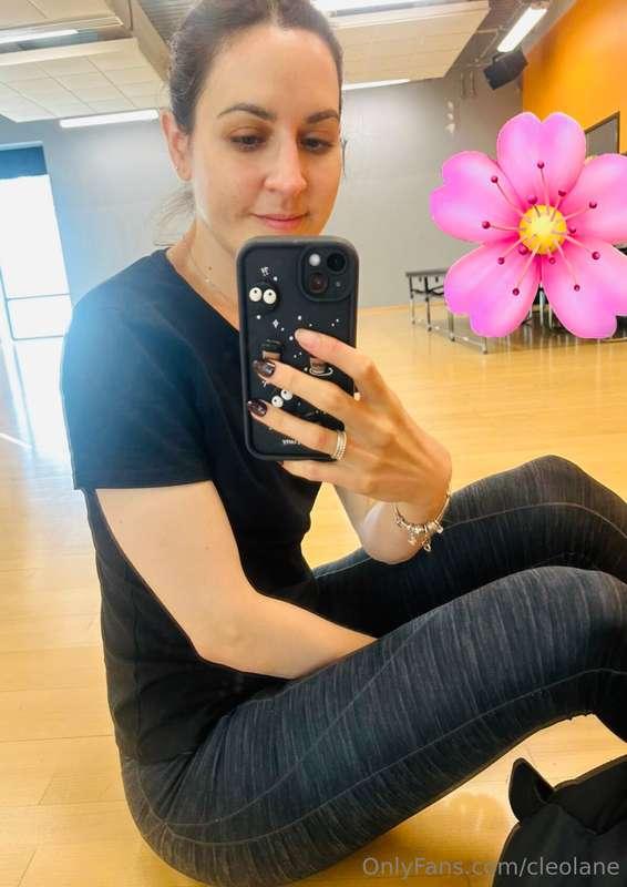 Happy Friday lovely people❤️. (The flower is to cover up the..