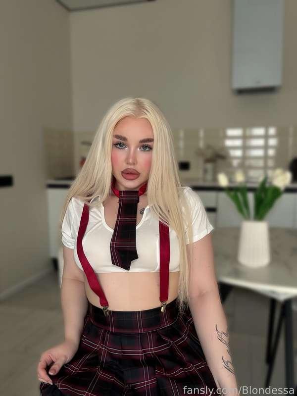 blondessa image #2