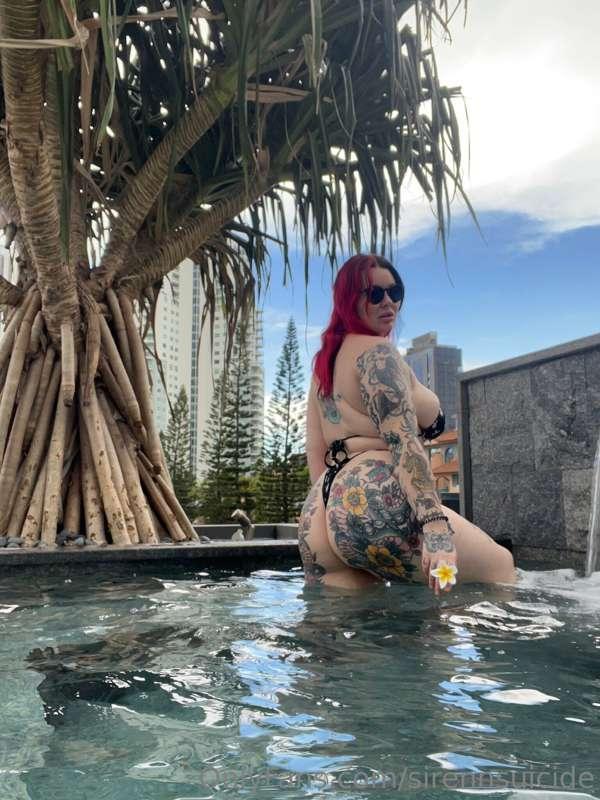 I’m off to Bali today cuties 🌴 might not be able to be onlin..