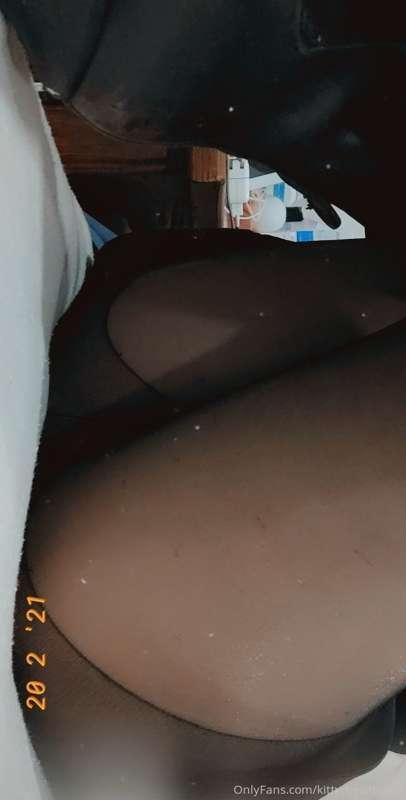 Me compré un disfraz de conejita pero empezó mi periodo y va..