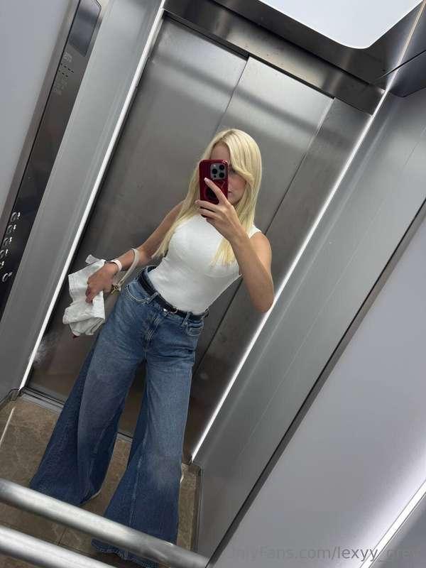 This Monday started pretty lovely for me with coffee and goo..