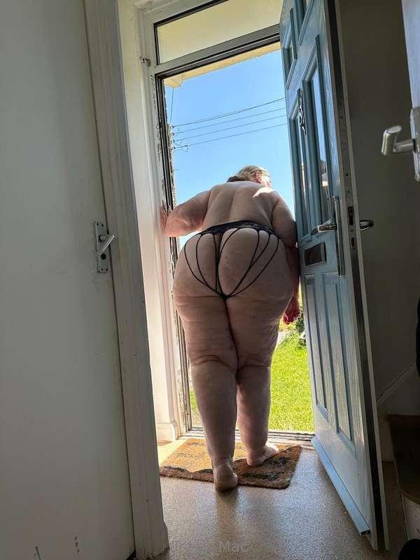 Where are you then...I'm ready and waiting 😜