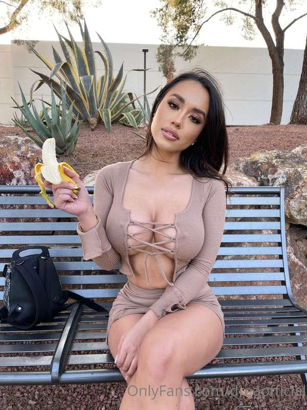 Sending this 🔥 to your DMS today. Watch upclose videos of me..