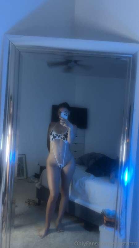 Come and play. 😈🖤