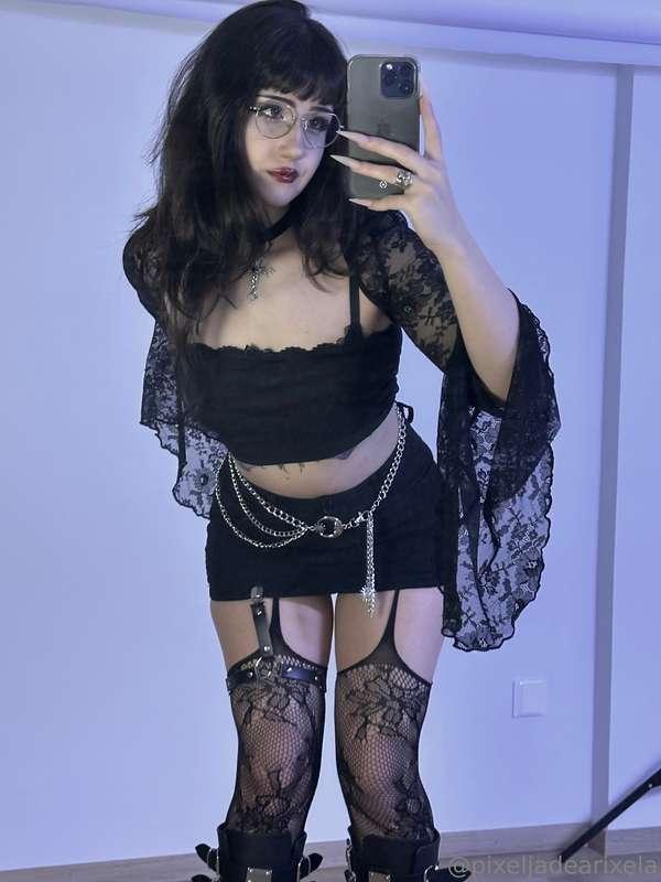 Come here @pixeljadevip I know you want to😈