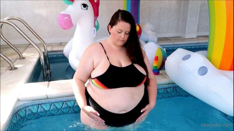 Pool Plumper