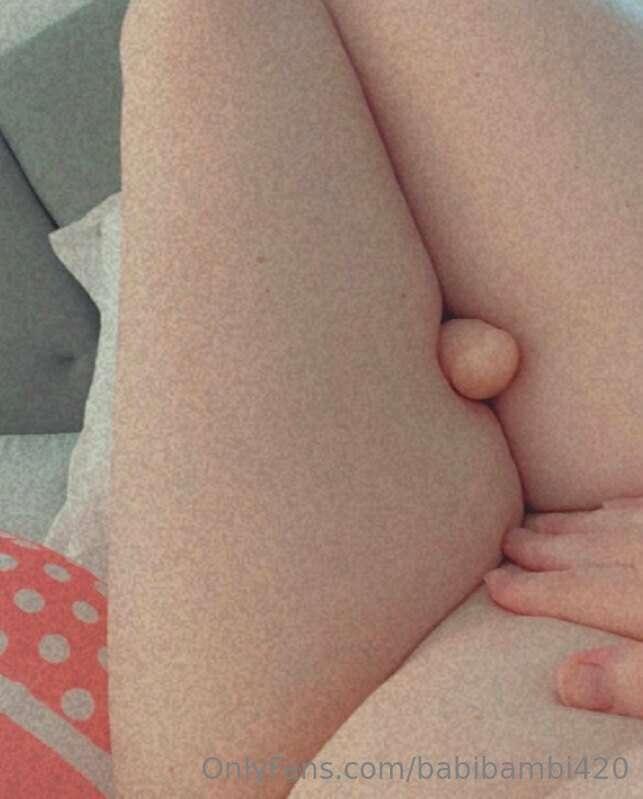 can i squish you between my thicc thighs daddy 🥺