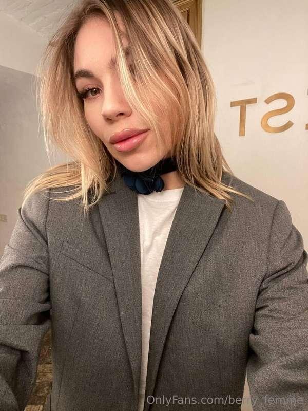 ## Horny slut @sandraa_love obsessed with cocks 💦🔥
𝐓𝐄𝐗𝐓 𝐇𝐄𝐑 ..