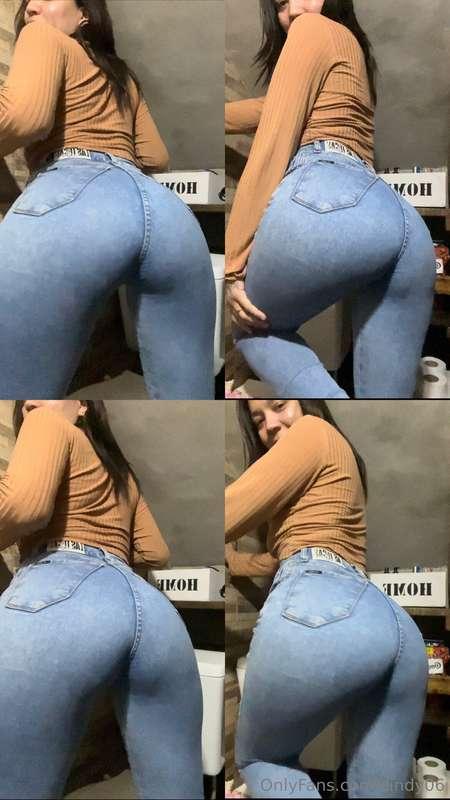I bet these jeans turn you on 😈🔥