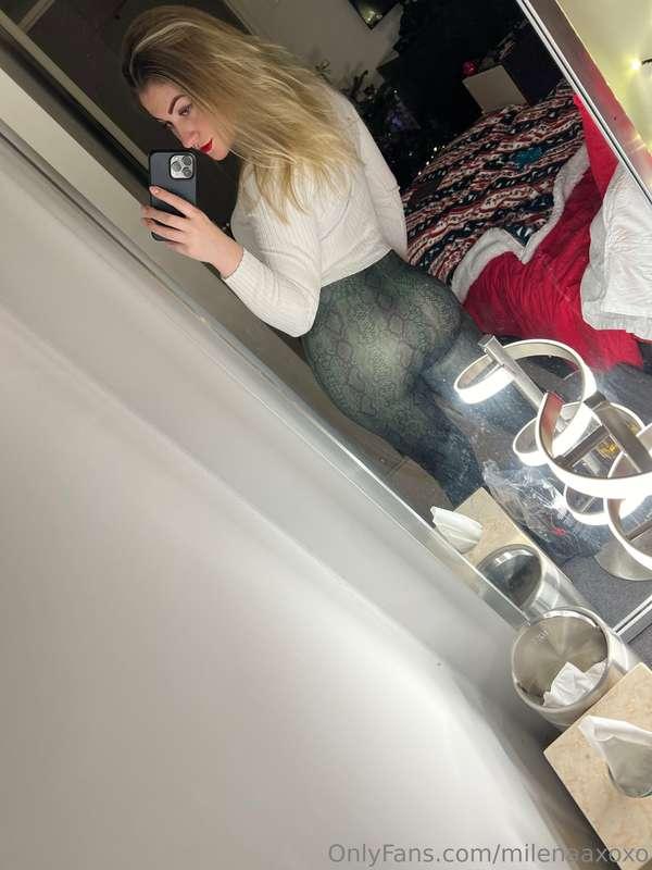 The Green Snakeprint Leggings are one of my Favourite Leggin..