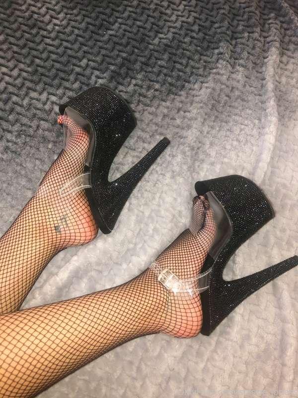 Let me stomp on your heart ❤️