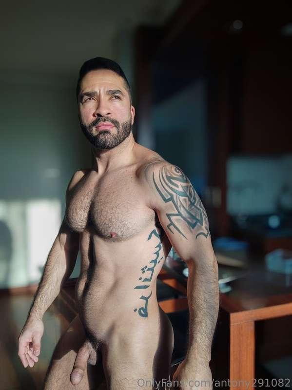 antony291082 image #1