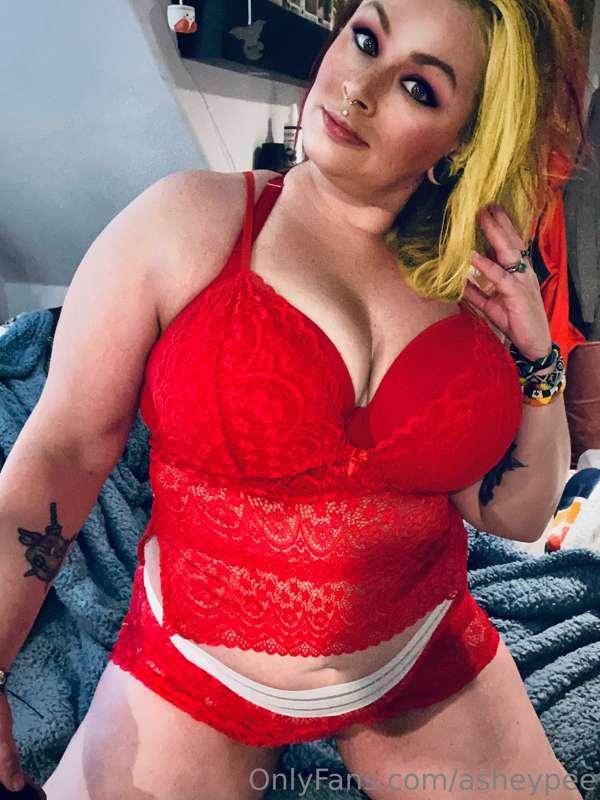 Tipssss please 🐱 this is ass needs money for more sexy outfi..