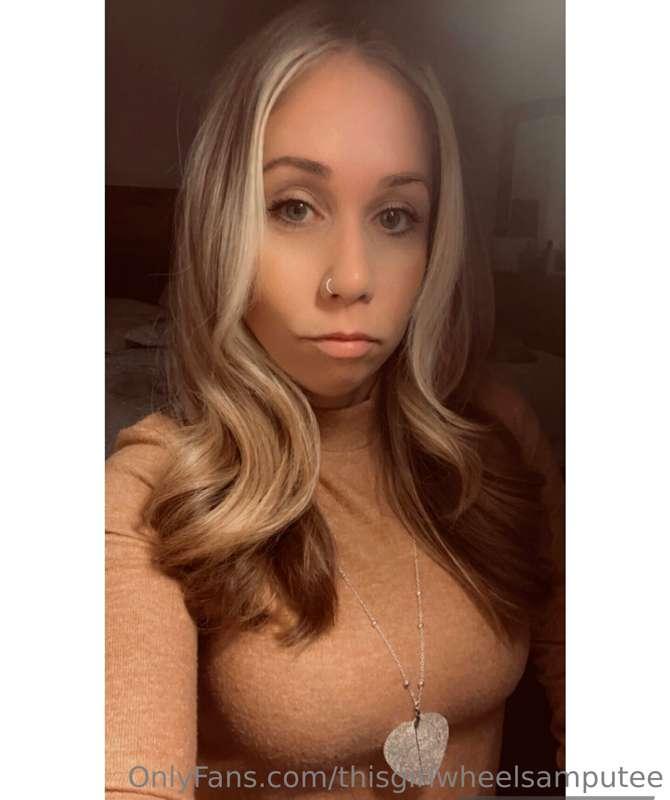 I’ve been too busy to create content but here is my face ☺️ ..