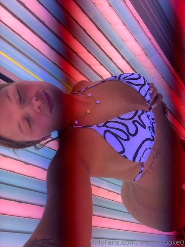 ik u love this view 💦