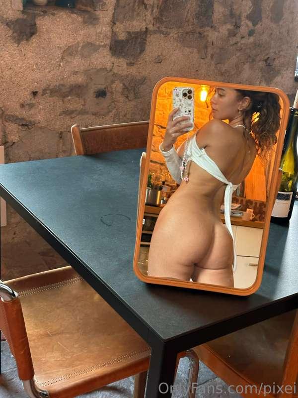 Ima make you 2 meals, adobo for the main and my pussy for de..