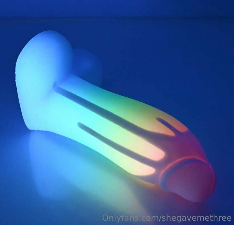 shegavemethree image #0