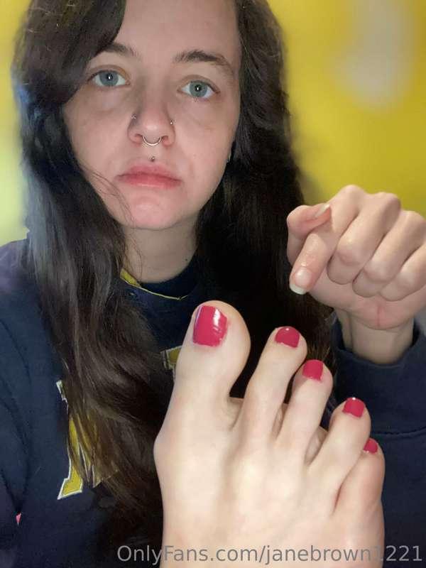 Worship at mommy’s feet and I’ll tell you what a good boy yo..