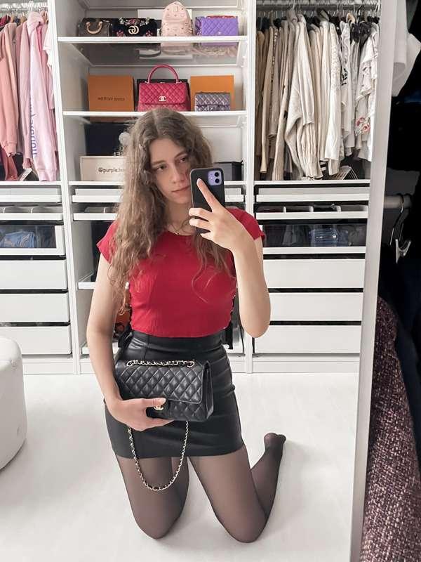 Do you like this leather skirt?