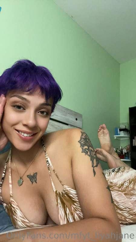 Damn I’d fuck me too.