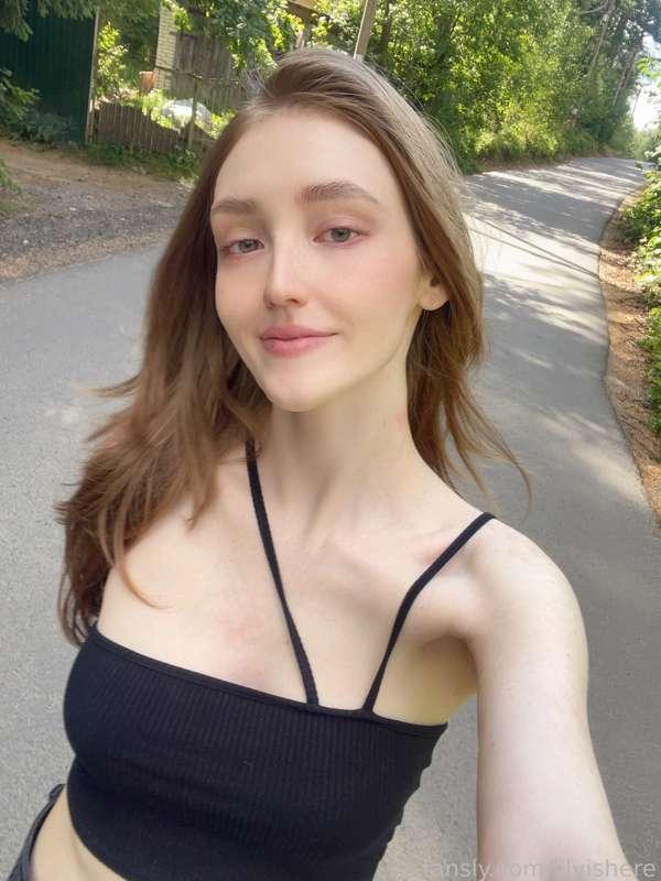 lilyishere image #0