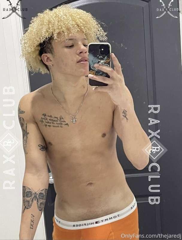 What kinda content do you want in your messages 👀😈?