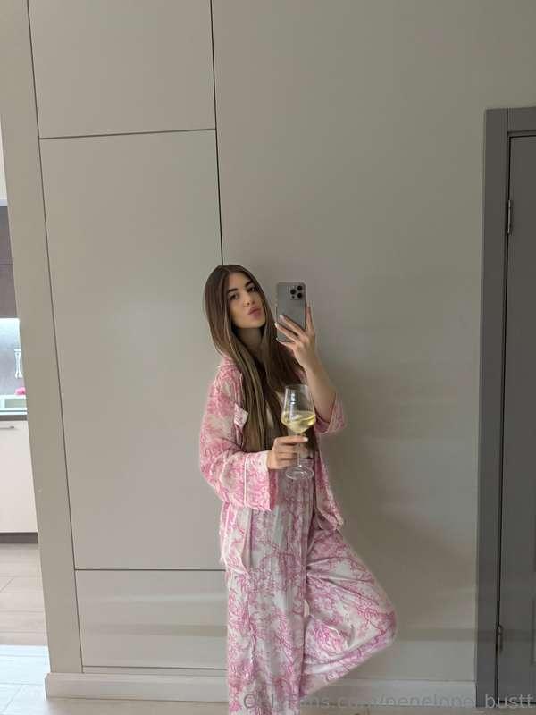 What's your favorite way to unwind after a busy week?💟