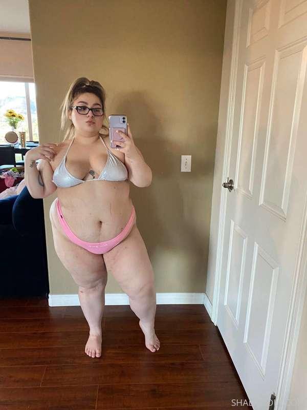Cum strip me naked 😈