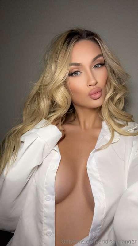 Can I wear all your clothes? 😅