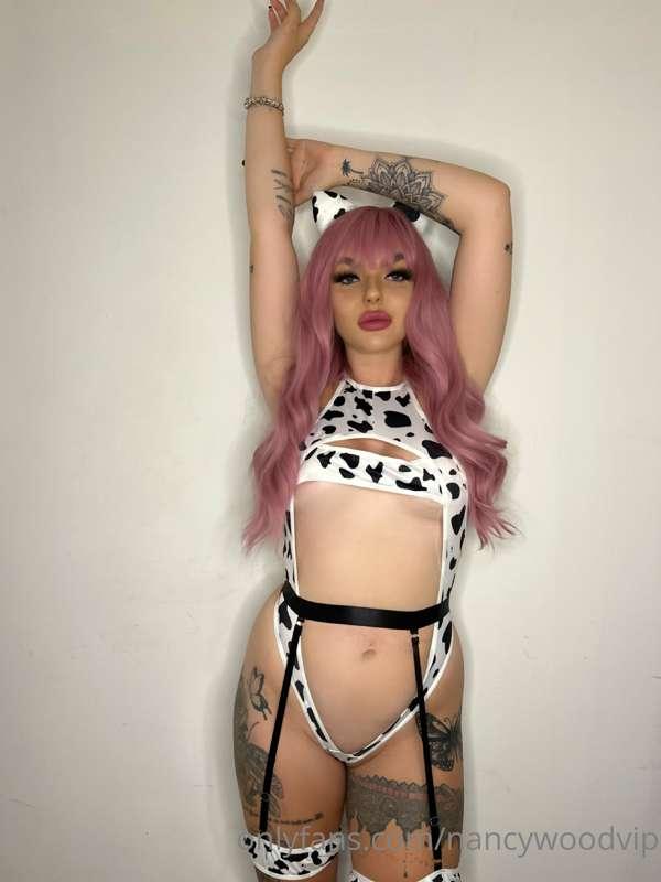 Do you wish we could stay in bed all day 🤤