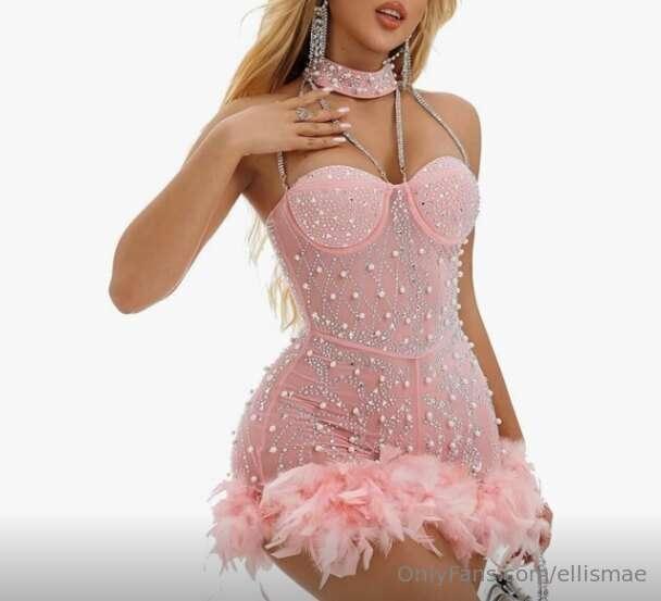 My Birthday is next week should i be Pretty in Pink 💞 ?any w..