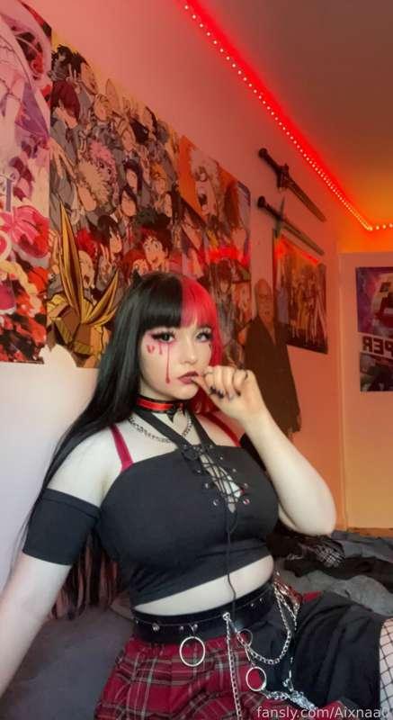 Happy Halloween! No tricks here, only treats 😇 Want to watch me pull up my shirt in my scary costume? I can be your spooky snacc 🥰 Will you be mine?