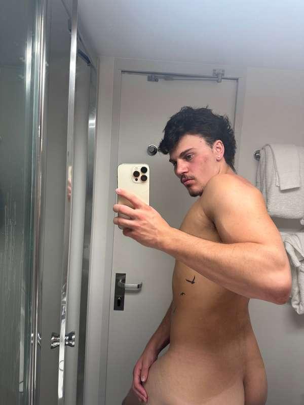 First time fucking on OF😳👅 pounded this handsome bottom hard..